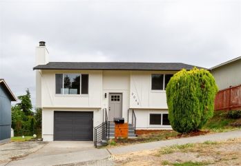 2045 E 34th Street , Tacoma, WA 98404