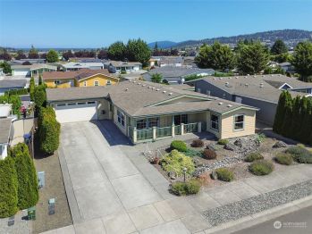 768 W Heritage Loop , Sequim, WA 98382