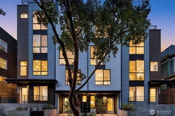 1124 B 13th Avenue , Seattle, WA 98122
