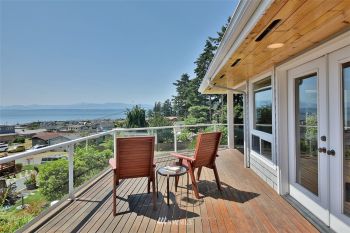 5527 Mutiny Sands Road , Freeland, WA 98249