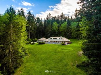 1215 Devries Road , Oak Harbor, WA 98277-9014