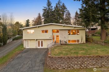 19714 Ashworth Avenue N, Shoreline, WA 98133