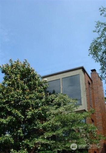 414 13th Avenue E #301, Seattle, WA 98102