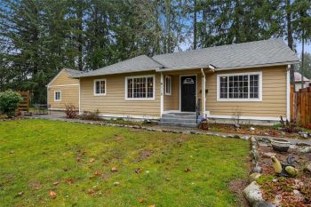 6110 Alameda Avenue W, University Place, WA 98467-2820