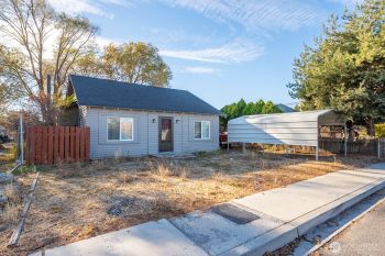 313 SE 1ST Avenue , Soap Lake, WA 98851