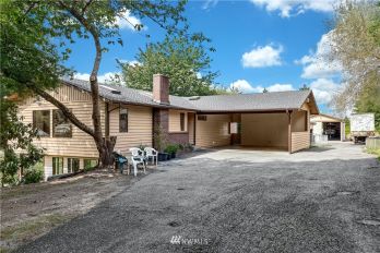 7431 64th Street SE, Snohomish, WA 98290