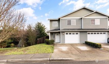 100 NE Melrose Drive , Oak Harbor, WA 98277