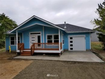 304 Ocean Shores Boulevard NW, Ocean Shores, WA 98569