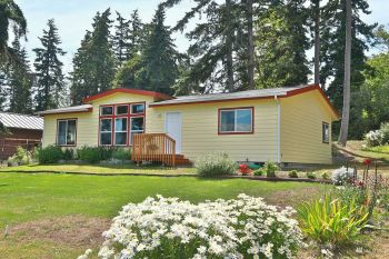 5323 Honeymoon Bay Road , Freeland, WA 98249
