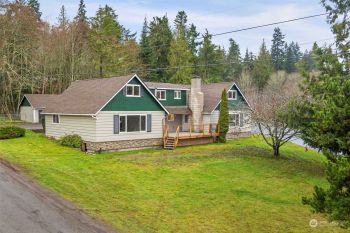 42 Round Tree Road , Port Angeles, WA 98362