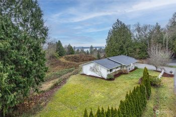34685 Bridge View Drive NE, Kingston, WA 98346