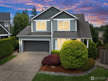 8829 138th Court SE, Newcastle, WA 98059