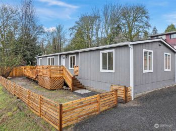 6589 NE Center Street , Suquamish, WA 98392