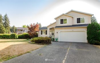 4201 Arbor Drive SE, Lacey, WA 98503