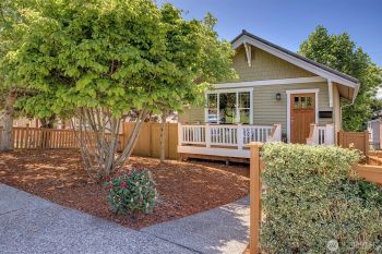 5105 46th Avenue SW, Seattle, WA 98136