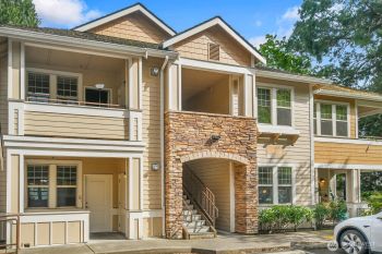 8531 Avondale Road NE #B204, Redmond, WA 98052