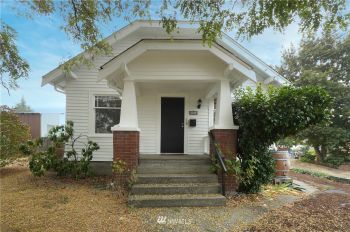 711 N Mullen Street , Tacoma, WA 98406
