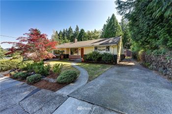 9368 Forest Court SW, Seattle, WA 98136