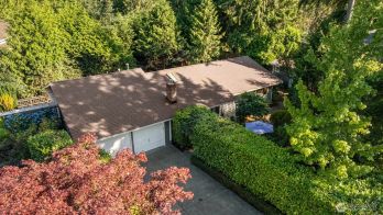 21647 SE 33rd Place , Sammamish, WA 98075
