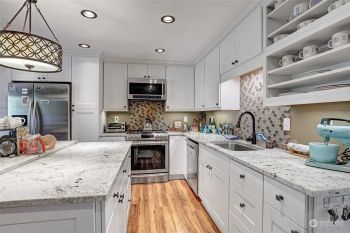 10903 Glen Acres Drive S #20A, Seattle, WA 98168