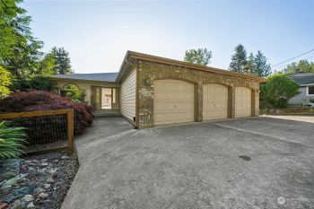 32001 Railroad Avenue , Black Diamond, WA 98010