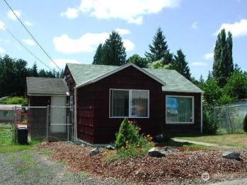 5709 W 1st Street , Bremerton, WA 98312