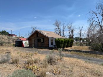 354 N Fern Street , Soap Lake, WA 98851