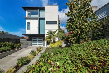 3950 SW Elmgrove Street , Seattle, WA 98136