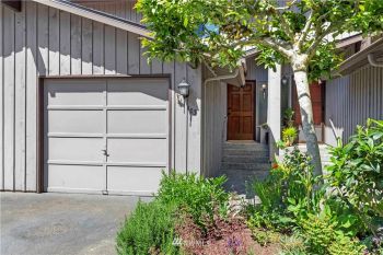 7815 218th Street SW #103, Edmonds, WA 98026