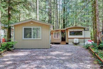 106 2 Pioneer Circle , Deming, WA 98244