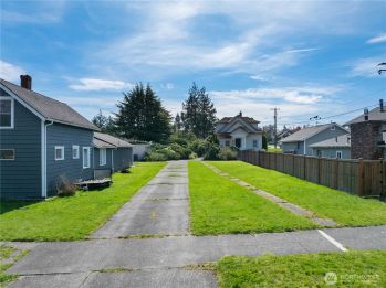 1415 10th Street , Anacortes, WA 98221