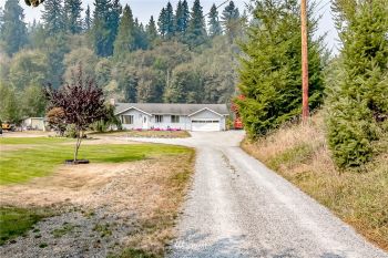 1024 Russell Road , Snohomish, WA 98290