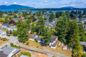 1303 H Avenue , Anacortes, WA 98221