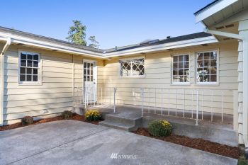 1180 Elwha Street , Oak Harbor, WA 98277