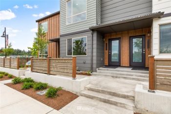 32688 Hemlock Avenue SE, Black Diamond, WA 98010