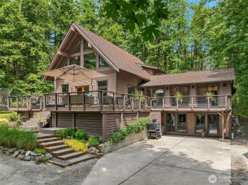 25112 SE 17th Street , Sammamish, WA 98075