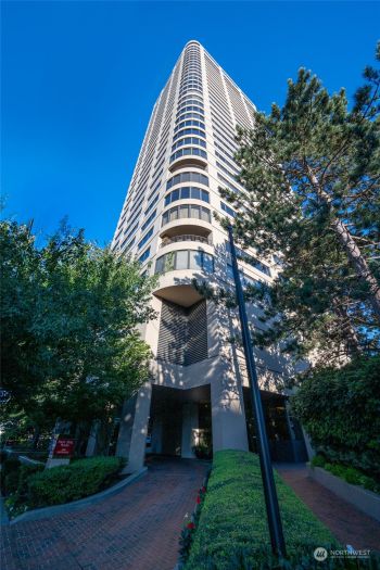 1301 Spring Street #21I, Seattle, WA 98104