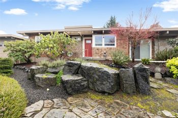 405 W Eunice Street , Sequim, WA 98382