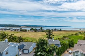1850 SW Scenic Heights Street #B302, Oak Harbor, WA 98277