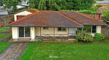2816 203rd Street SW, Lynnwood, WA 98036