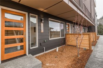 9443 35th Avenue SW #D, Seattle, WA 98126