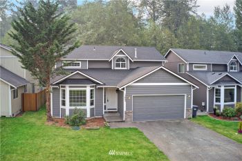 13802 93rd Ave E , Puyallup, WA 98373