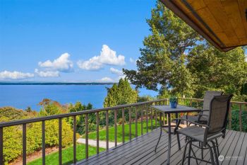 1843 Cascade View Drive , Camano Island, WA 98282