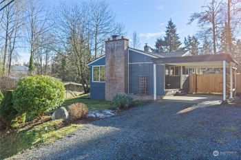 2121 N 167th Street , Shoreline, WA 98133