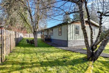 6728 NE Cedar Street , Suquamish, WA 98392