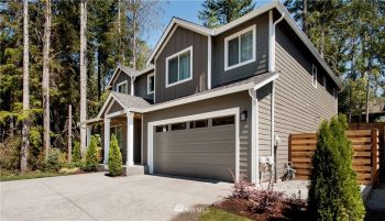 12002 90th Avenue Ct E, Puyallup, WA 98373-3846