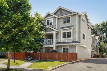 21416 50th Avenue W #3, Mountlake Terrace, WA 98043