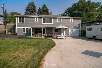 1214 N Baker Avenue , East Wenatchee, WA 98802