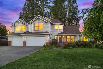 6407 Grove Street , Marysville, WA 98270-4132