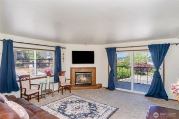17440 NE 38th Street #A201, Redmond, WA 98052